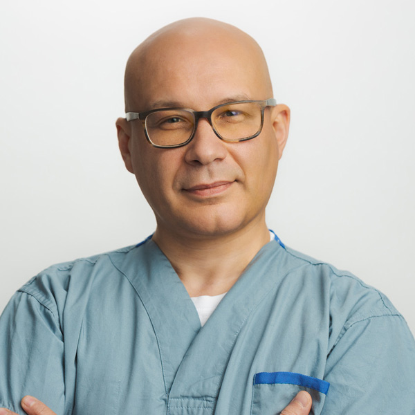 Dr. Ivan Zelenstov